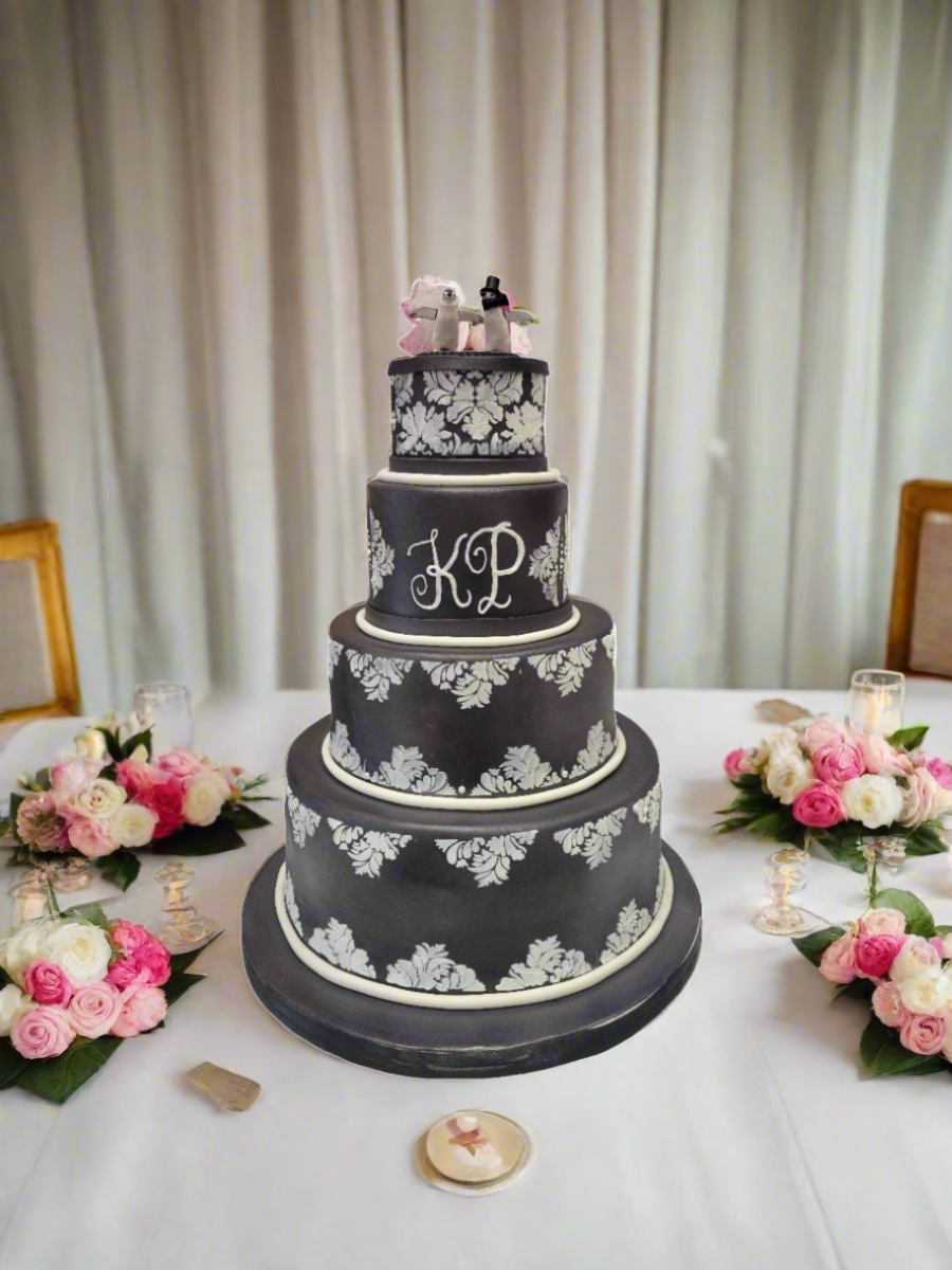 Black & White Wedding Cake