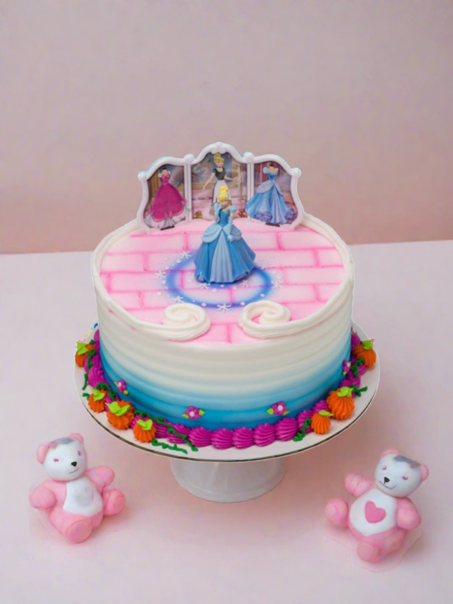 Disney Princess Cinderella Transforms Cake