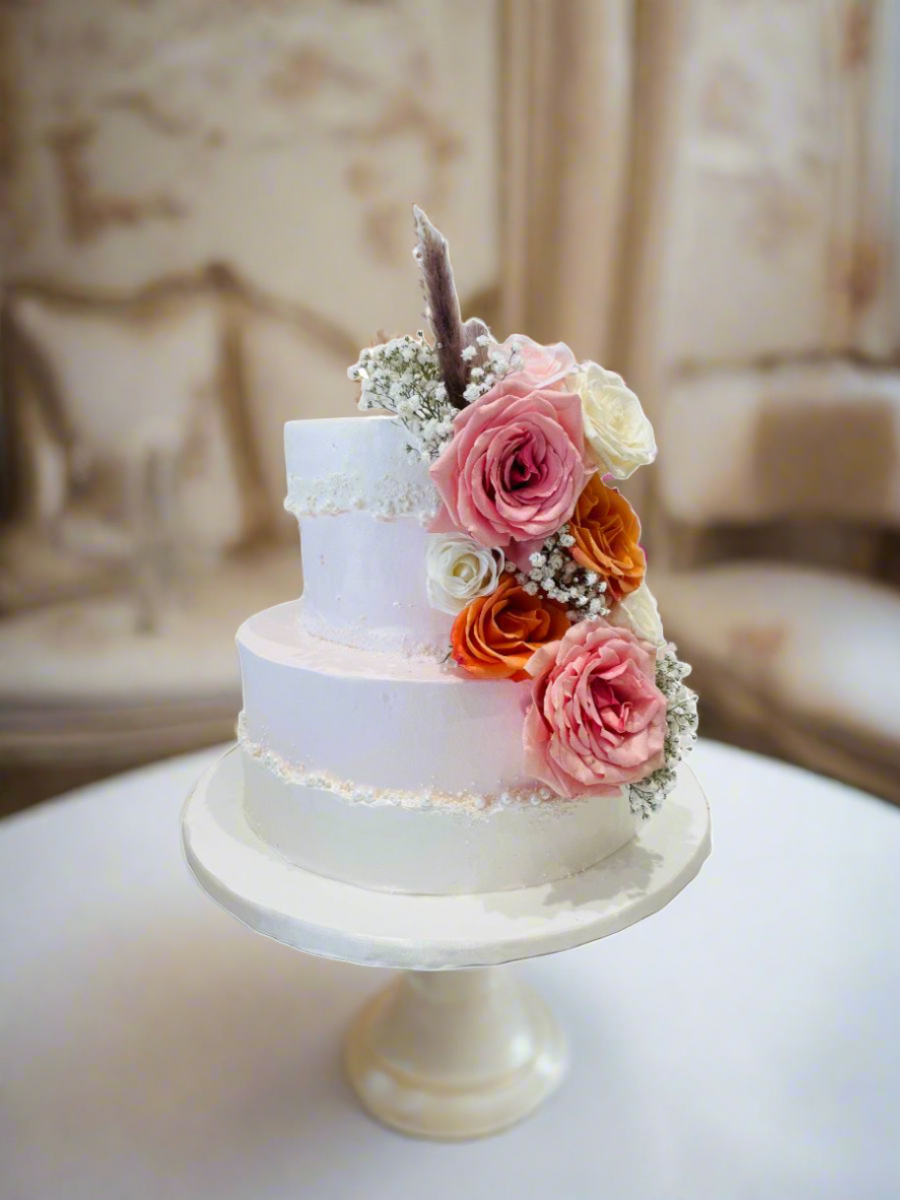 Divya Wedding Cream Cake