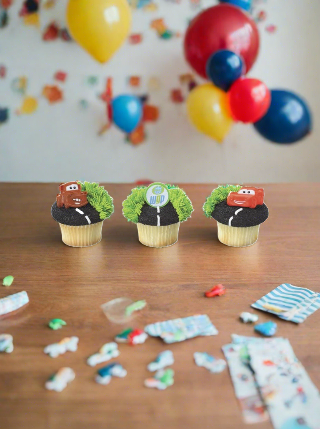World Grand Prix Cupcakes - (Pack of 6)
