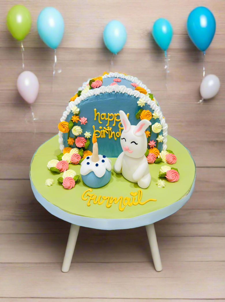 Bunny Arch Cream Cake