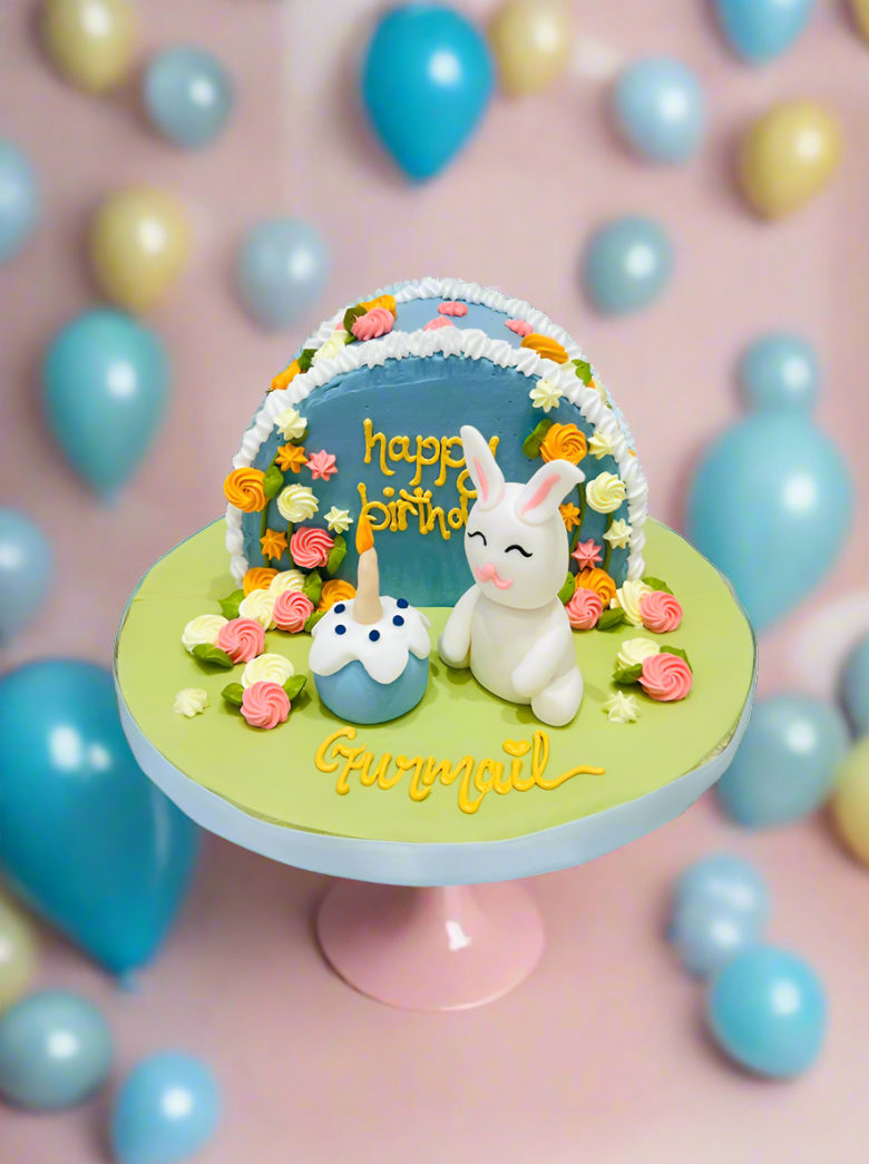 Bunny Arch Cream Cake