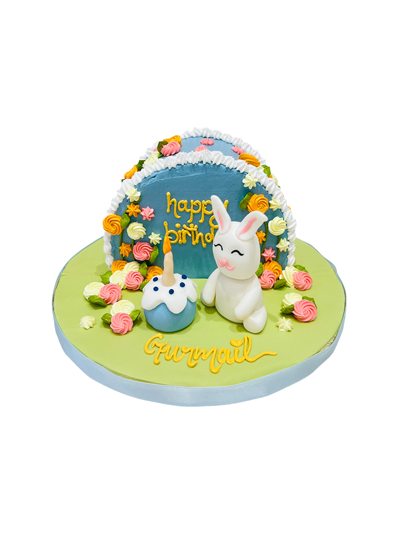 Bunny Arch Cream Cake