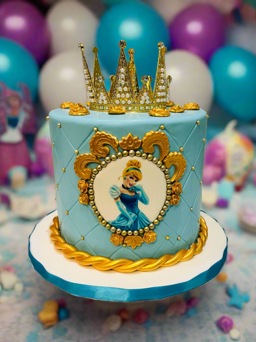 CINDERALLA FONDANT CAKE