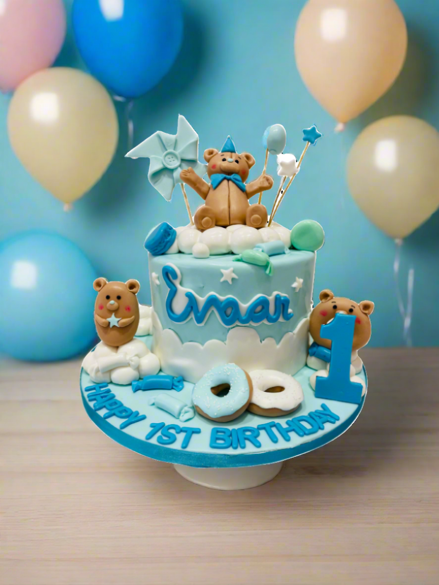 Evaan's 1st Birthday Fondant Delight