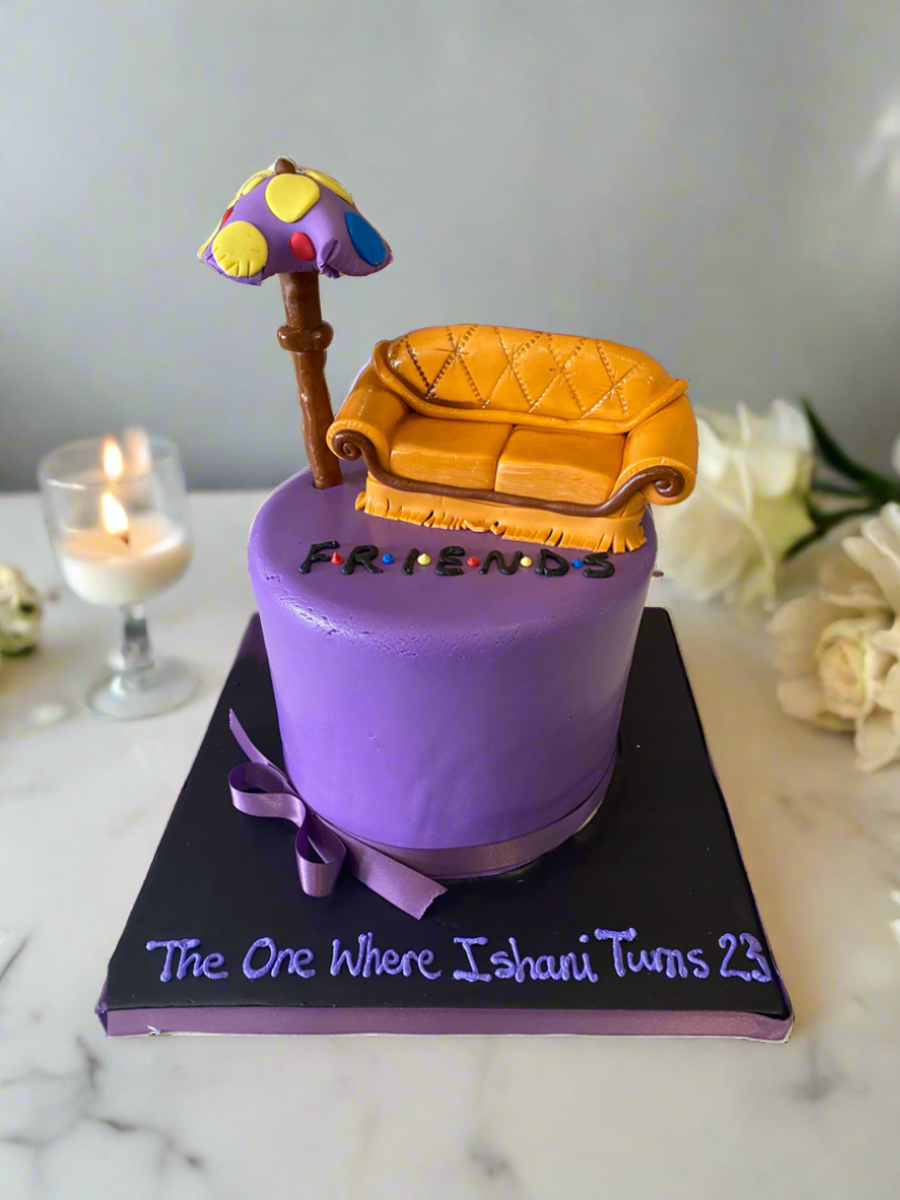Friends Couch Fondant Cake