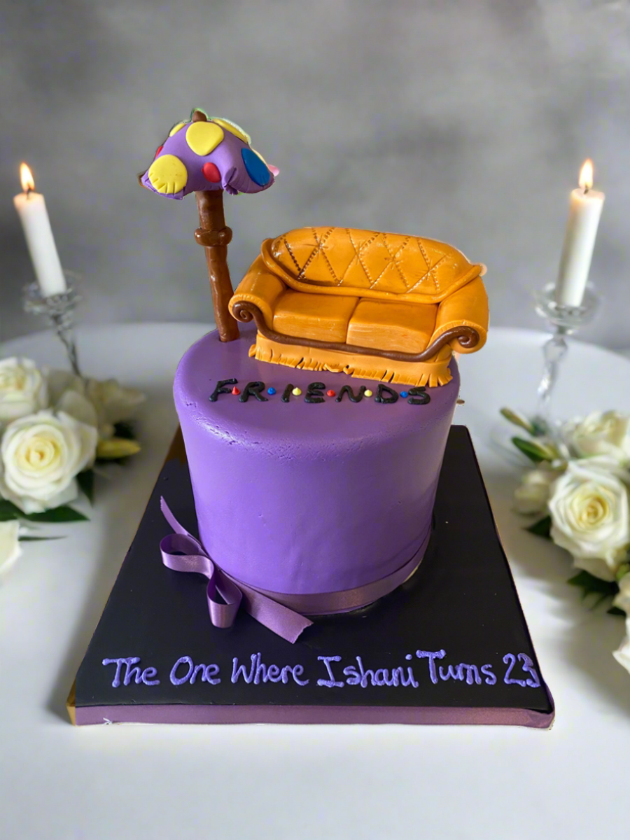 Friends Couch Fondant Cake