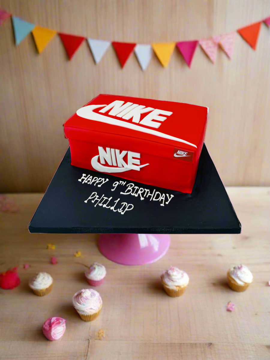 NIKE SHOE BOX MOLDED FONDANT CAKE