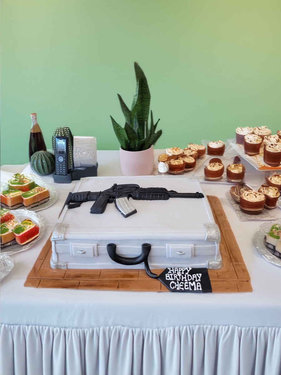 Riffle Case Fondant Cake