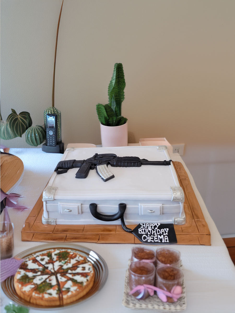 Riffle Case Fondant Cake